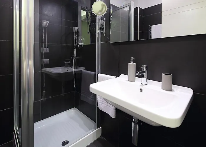 Nearhome Smart Suites 4 Pensión *