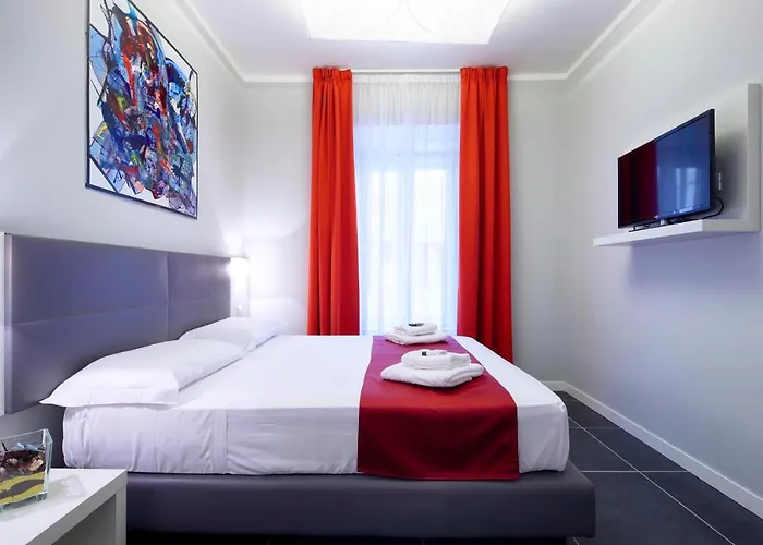 Nearhome Smart Suites 4 *